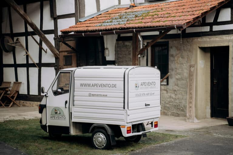 Italienische Ape mieten in Würzburg